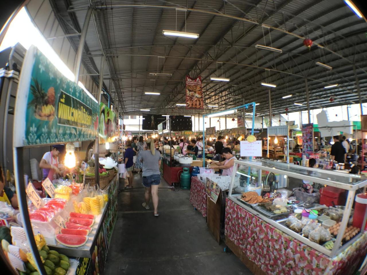 28 Place Bangkok Extérieur photo
