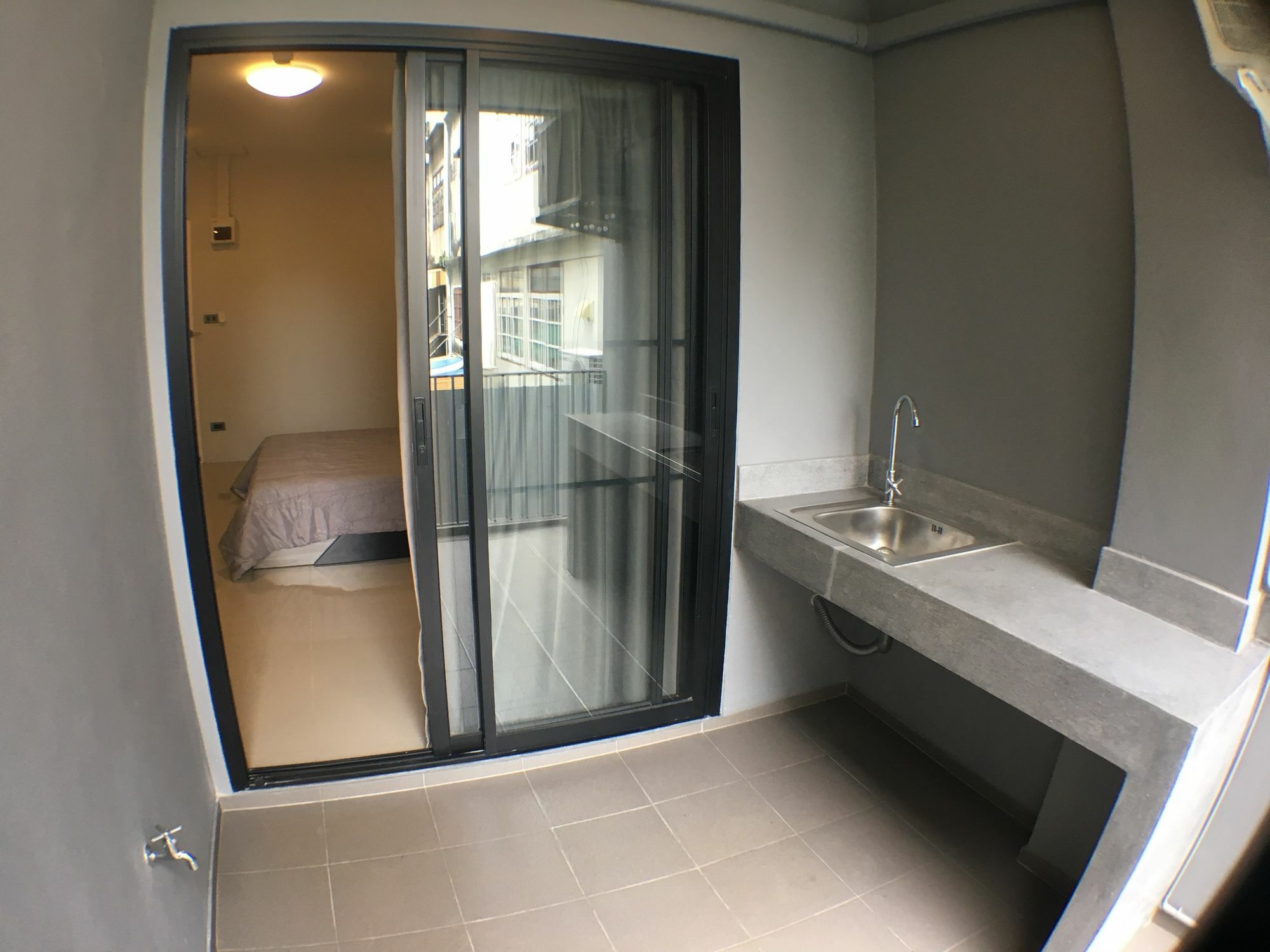 28 Place Bangkok Extérieur photo