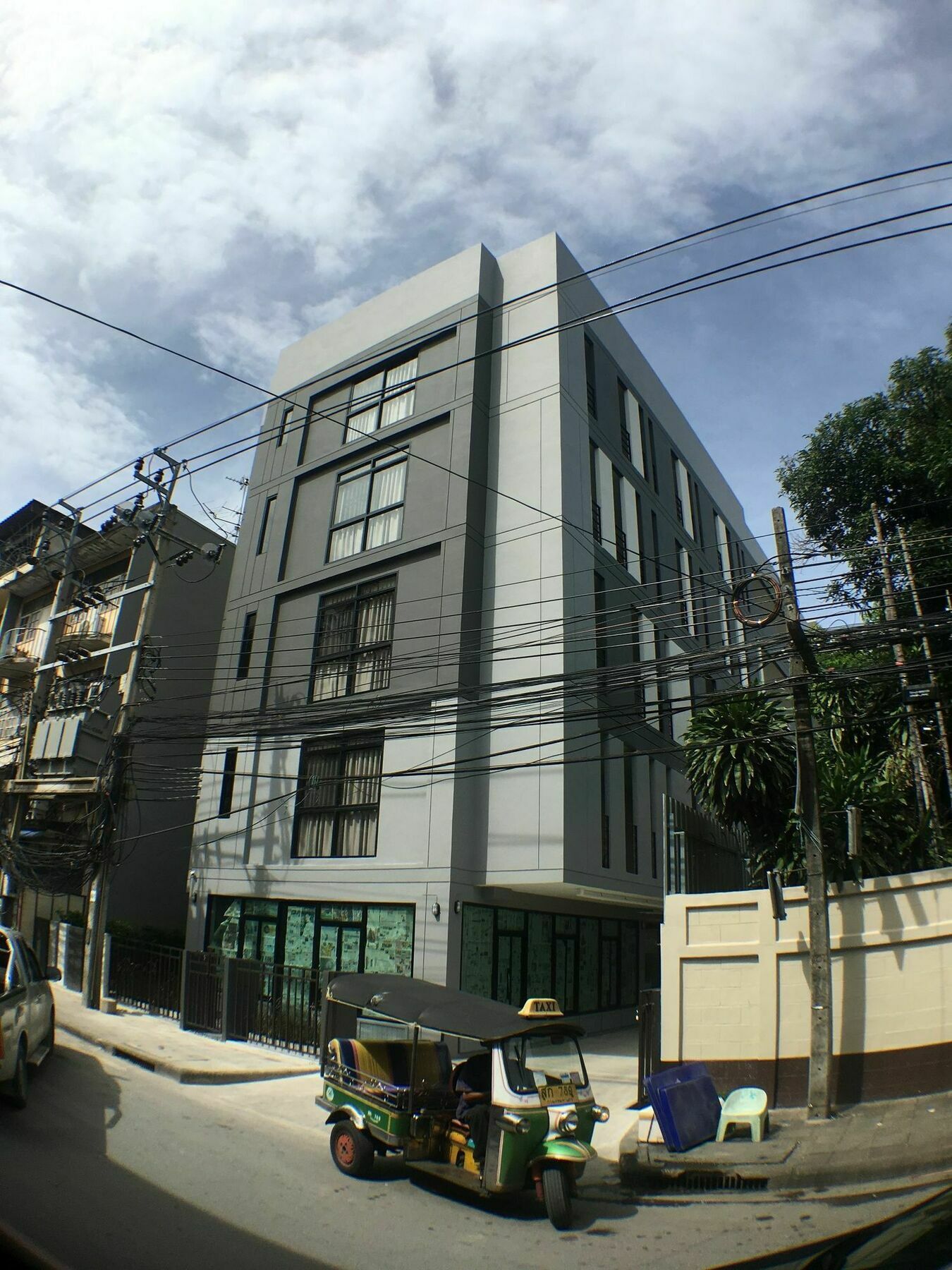 28 Place Bangkok Extérieur photo